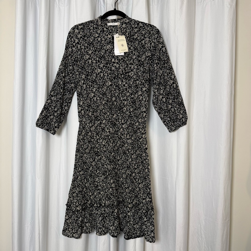 MNG Mango Floral Smocked Mini Dress Black White Boho Medium NWT - Picture 3 of 16